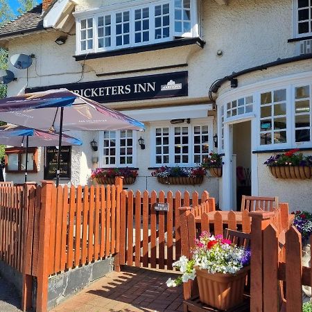 The Cricketers Inn Martyr Worthy Exterior photo